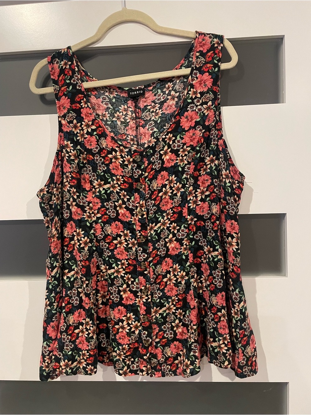 torrid Black Floral Button-Front Camisole with Coral Pink Blooms